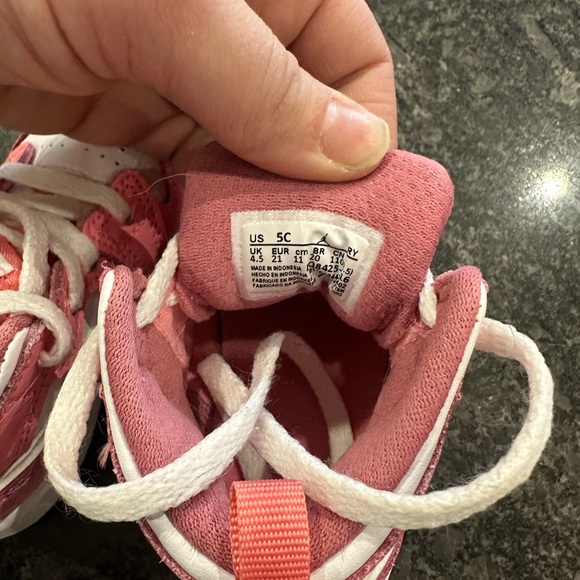 Baby girl Nike Jordan’s - Picture 5 of 5